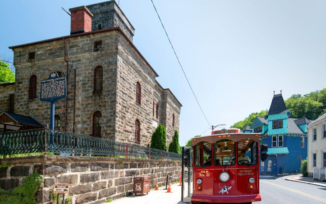 Ghosts and Graveyard Trolley Tour